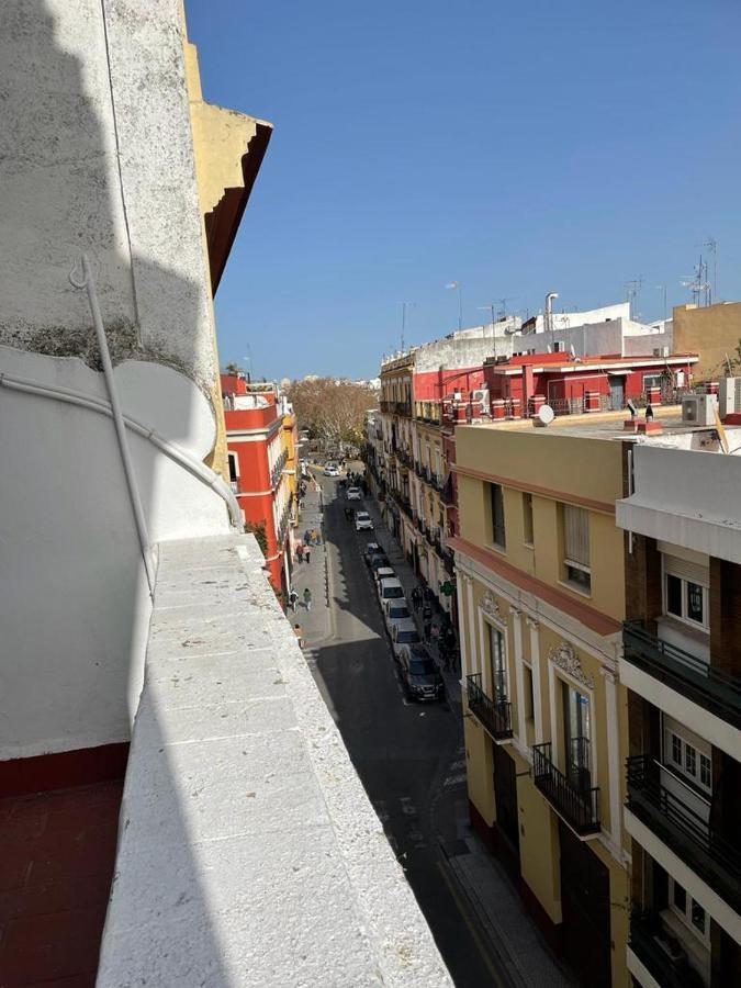 Hostel-Toni Trajano 37 Sevilla