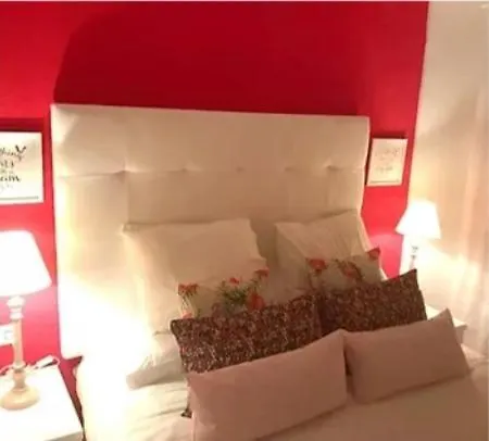 Hostel-Toni Trajano 37 Sevilla